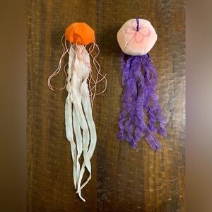 Wildlife Artists Realistic Jellyfish 2pc Plush Set
